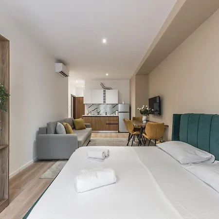 Apartment Vibrant - Fully Furnished Modern In City Center